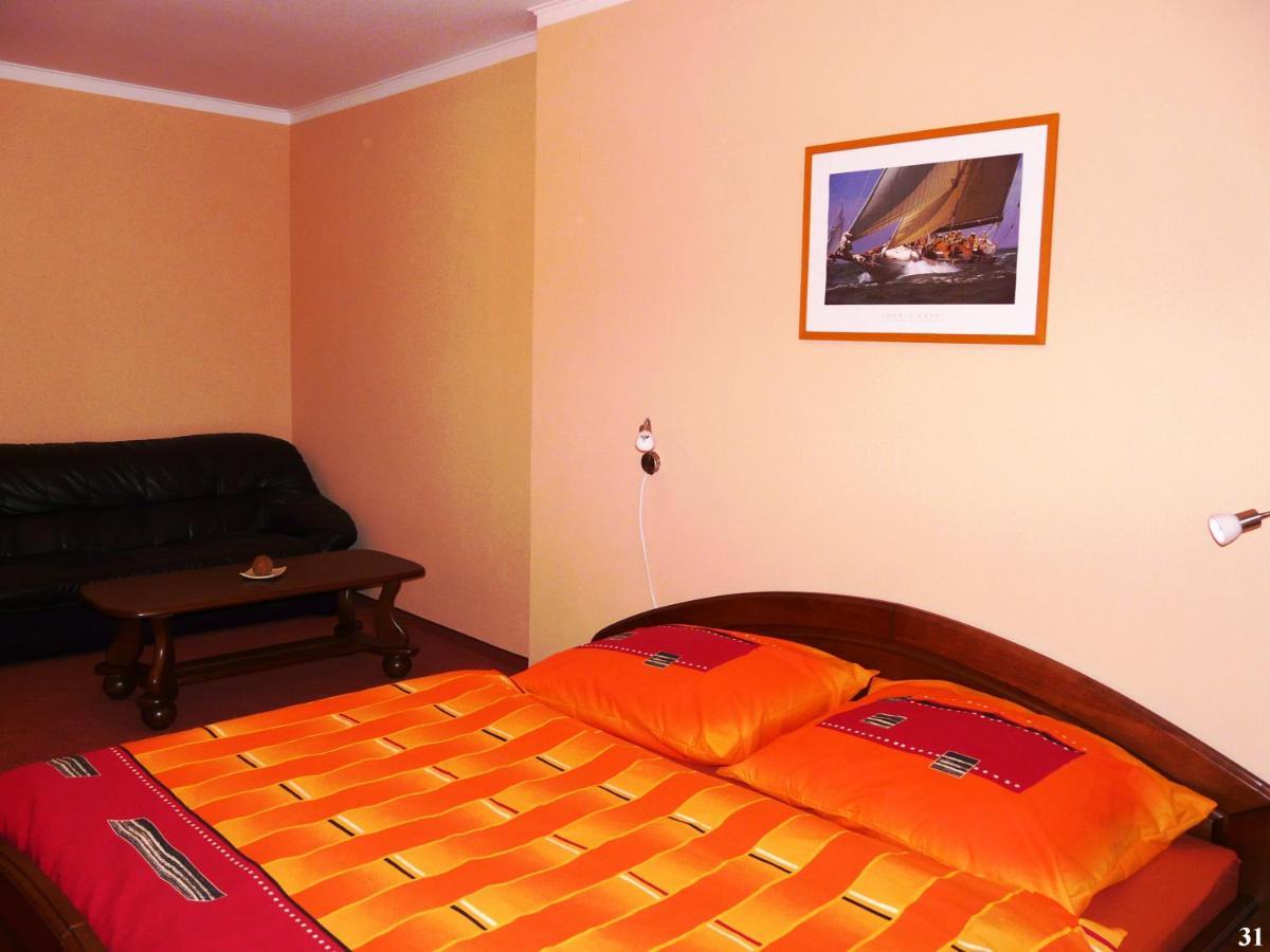 Resort Majak Horni Sobesovice Exterior photo